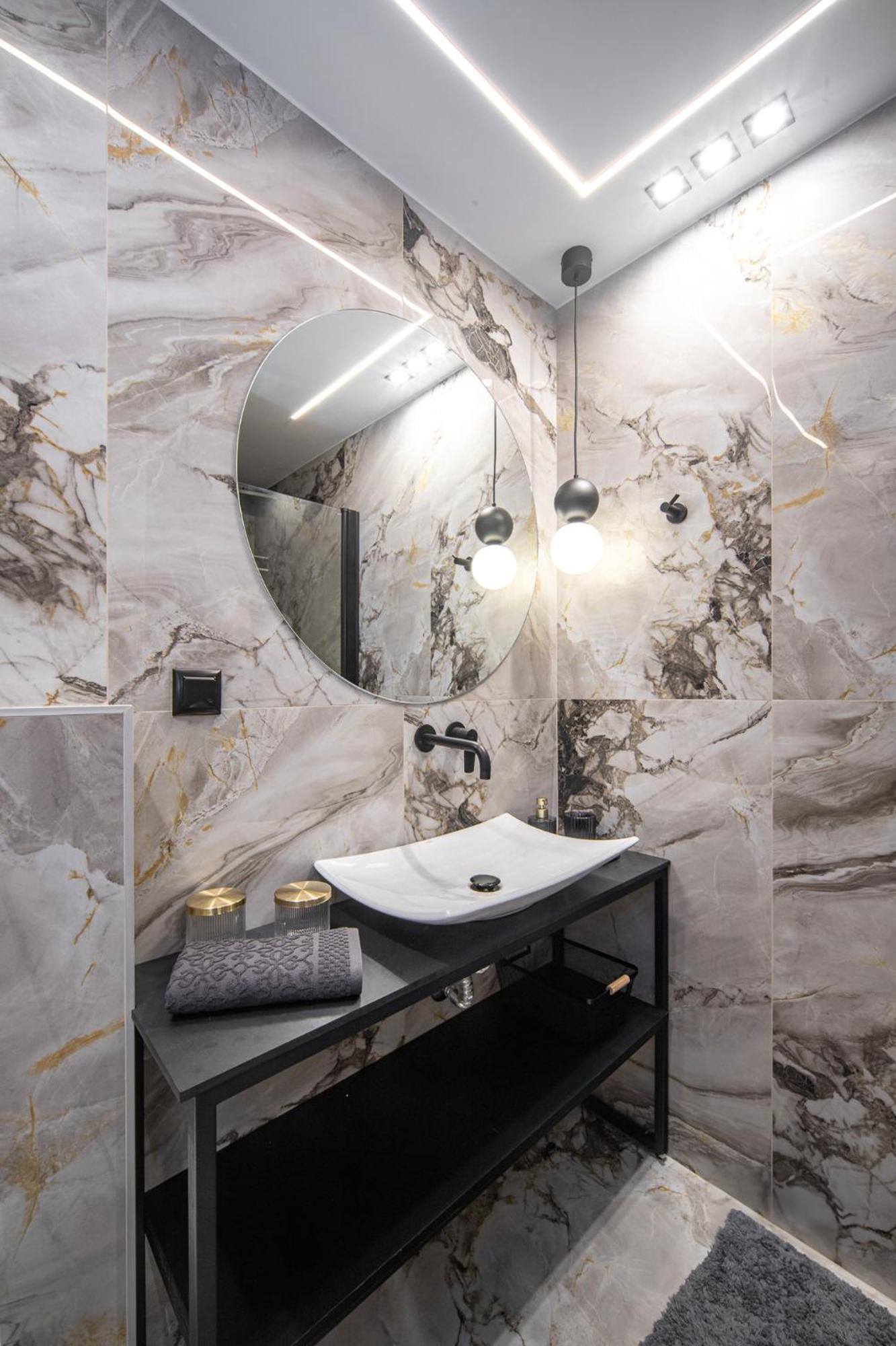 P Deluxe Suites 8 Thessaloniki Exterior photo